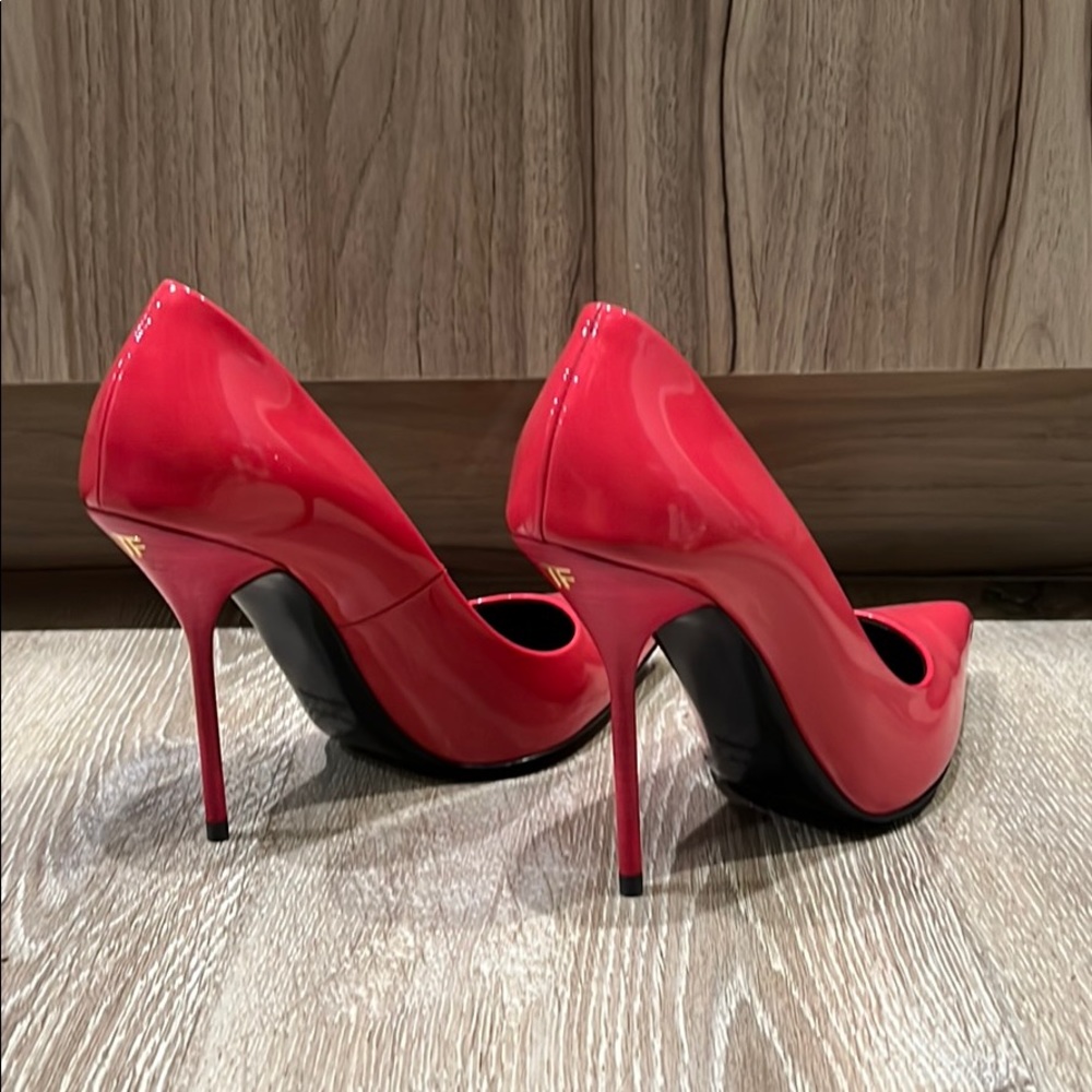 Tom ford pump heels